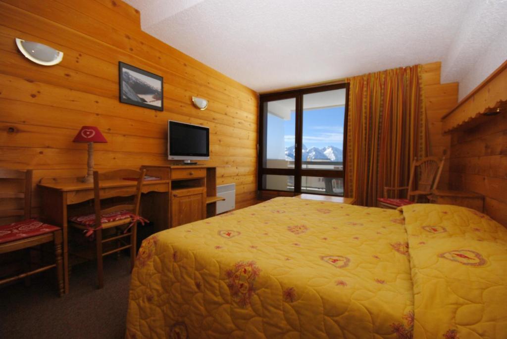 Hotel Le Dome Alpe d'Huez Exterior photo