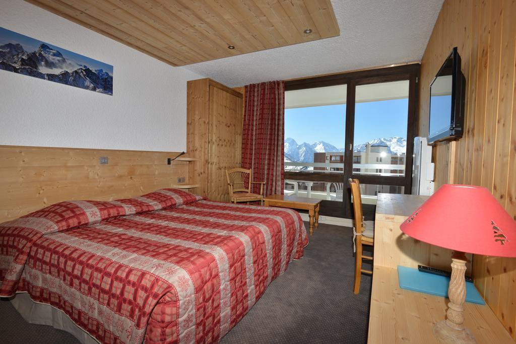 Hotel Le Dome Alpe d'Huez Exterior photo